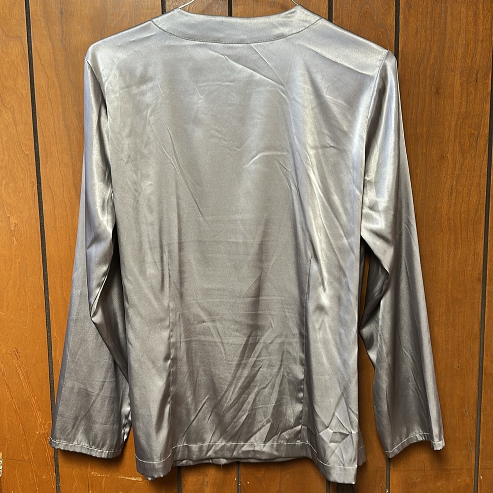 LIKE NEW Chico's Silver Wrap Blouse - Picture 3 of 3